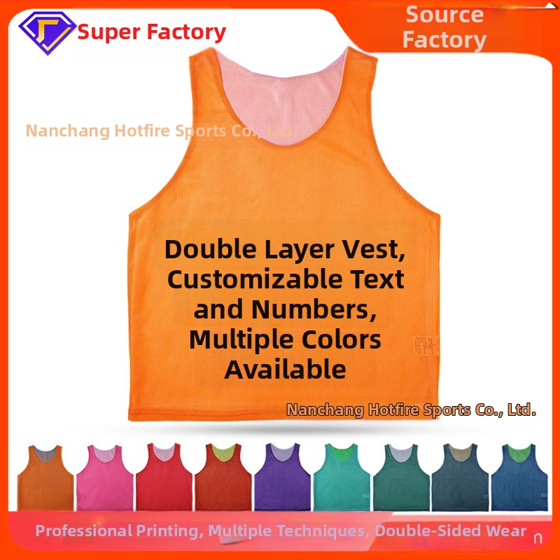 Dvojvrstvové tréningové tielko s dvoma sieťovinami vpred aj vzadu pre futbalový tím, s logom a číslom na prispôsobenie