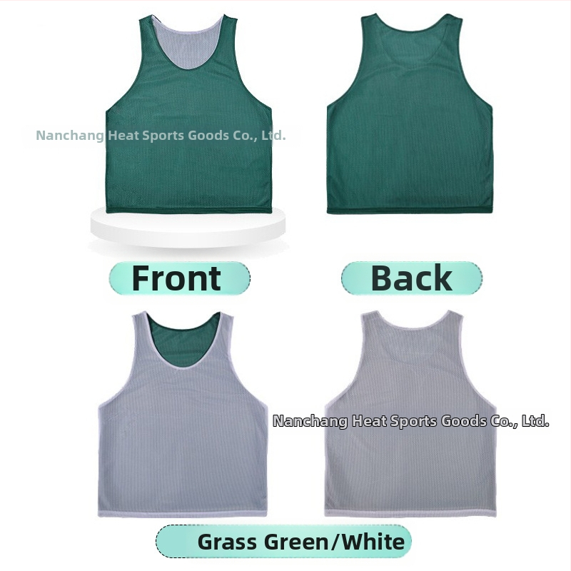 Dvojvrstvové tréningové tielko s dvoma sieťovinami vpred aj vzadu pre futbalový tím, s logom a číslom na prispôsobenie