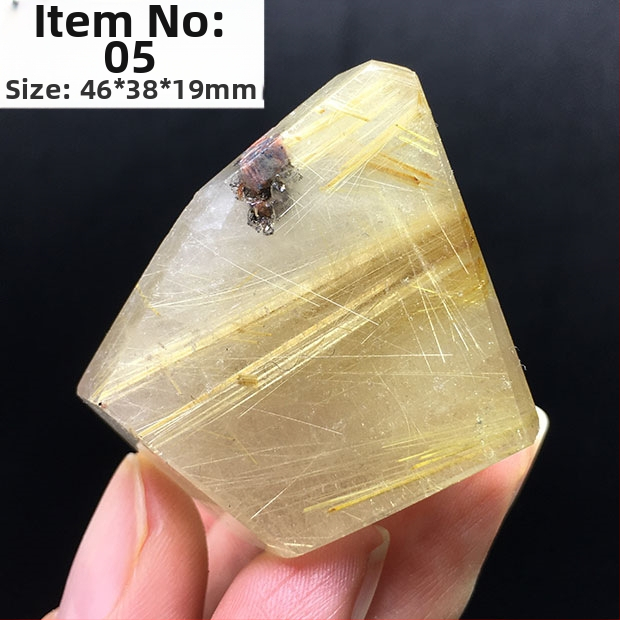 Kristály dísz, titán kristály, csiszolt polyéder, nyers kő