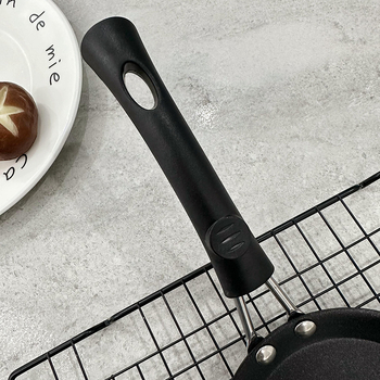 Trendy Cube Mini Neizlijevajući tiganj za jaja s poklopcem od kaljenog stakla – fino željezo, kompatibilan sa svim štednjacima