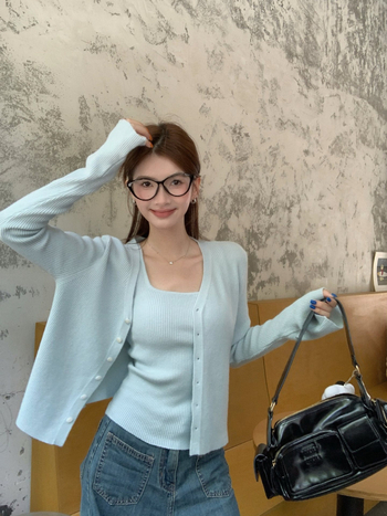 Ženski dvodijelni pleteni set: cardigan i top s ramenskim trakama, korejski stil, jesen 2025, PVC tkanina, dugi rukavi