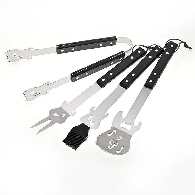 Kamp kuhanje oprema set - klipsa, vilica i lopatica; materijal: nehrđajući čelik i drvo; stil: moderni minimalizam.