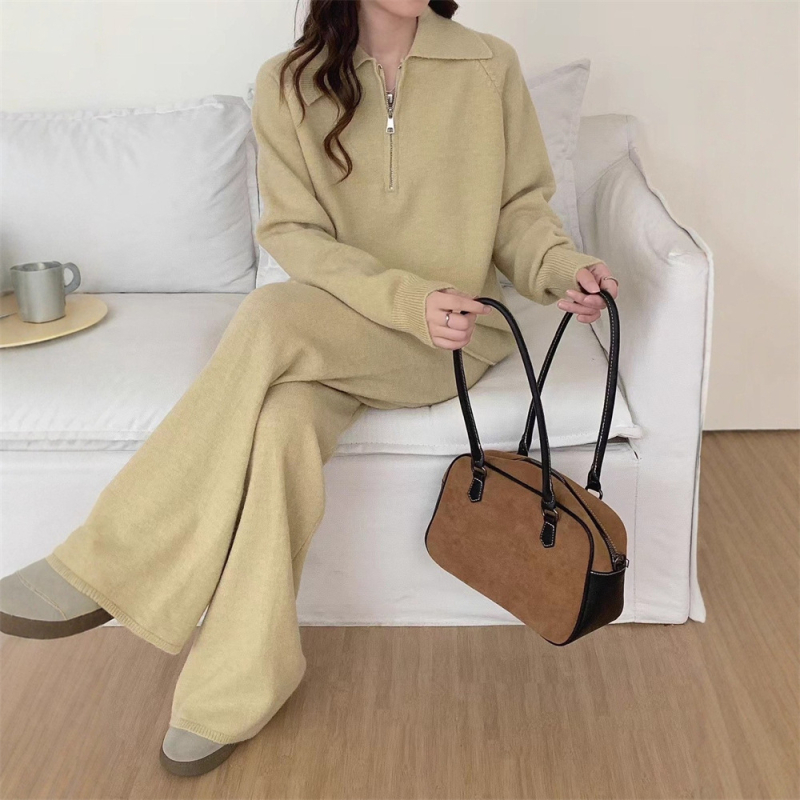 Női kötött két részes garnitúra: pulóver fél cipzárral és széles lábú nadrág; akril-nájlon keverék (30–50%), minimalist Japán-koreai stílus, ősz 2025