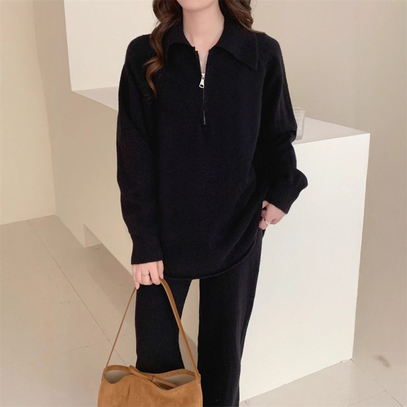 Női kötött két részes garnitúra: pulóver fél cipzárral és széles lábú nadrág; akril-nájlon keverék (30–50%), minimalist Japán-koreai stílus, ősz 2025