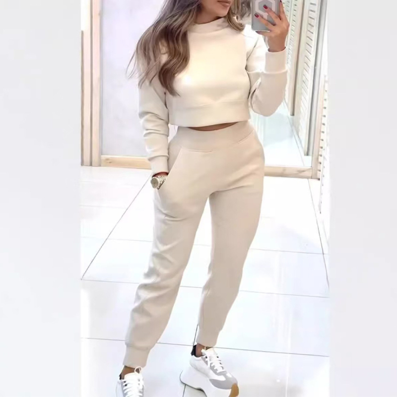 Ženski casual set za proljeće i jesen s kapuljačom i hlačama s flisom, vitka silueta