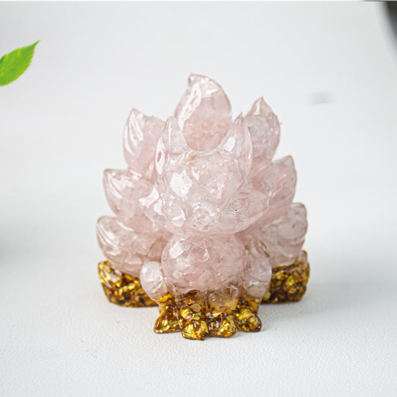 Διακοσμητικό γραφείου: εννιάουρη αλεπού με κορώνα, ρητίνη εποξειδική με κρύσταλλα, μορφή ζώου, σύγχρονο μινιμαλιστικό στυλ