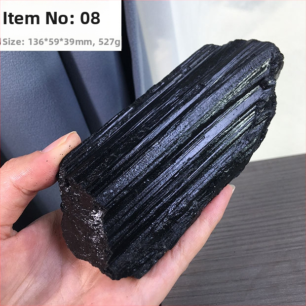 Fekete turmalin nyers kő dísz – Anyag: Fekete turmalin; Stílus: Kézműves; Feldolgozás: Nincs