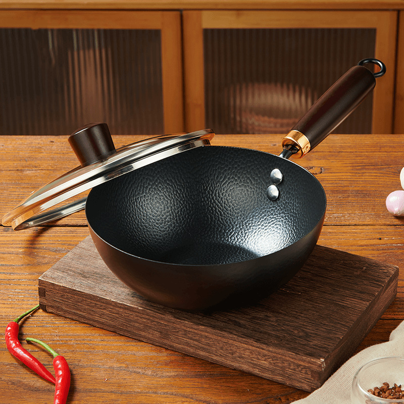 Ručno kovani željezni wok, kineskog stila, stakleni poklopac, jednostruko dno, težina 2 kg
