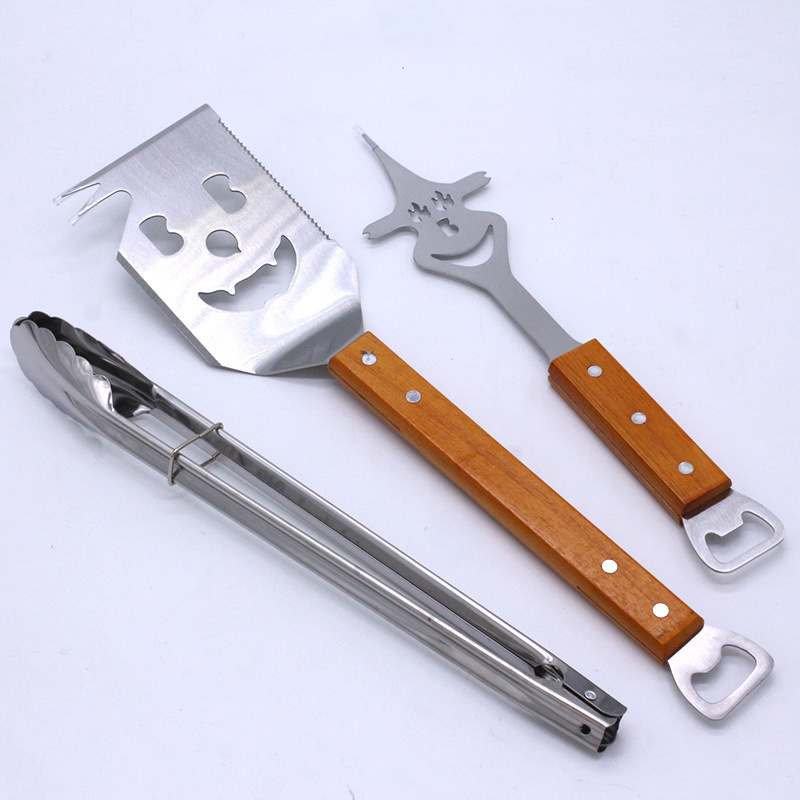 Set alata za roštilj od nehrđajućeg čelika s drvenim ručkama – 3 komada: vilica, špatula i kliješta