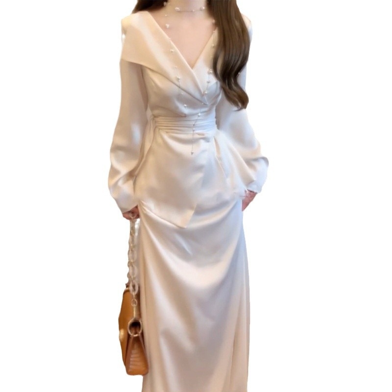 Női két darabos öltöny: hosszú ujjú ing és magas derekú midi szoknya, ősz 2024, poliészter-spandex anyag, egyszínű minta, francia dizájn