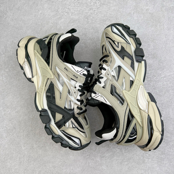 Dad Shoes cipő – felsőrész: TPU + műbőr + textil; talp EVA; záródás: cipőfűzők; alacsony felső rész; vastag talp 3–5 cm