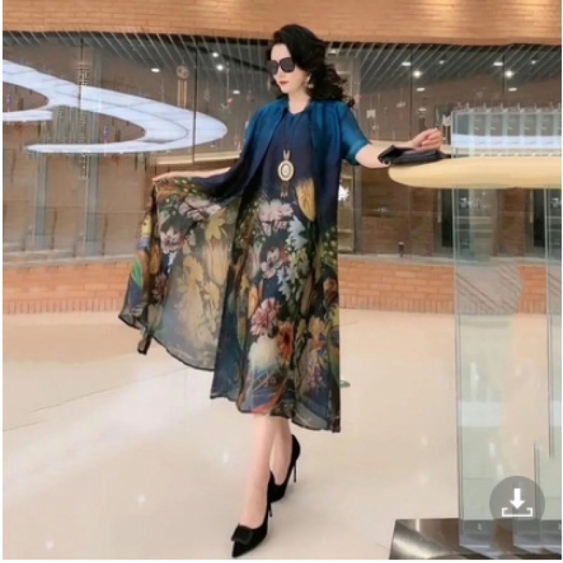 Floral mintás kétrészes készlet széles szárú nadrágokkal, poliészter anyag, 80-90% poliészter, 3/4 ujjú, elegáns stílus