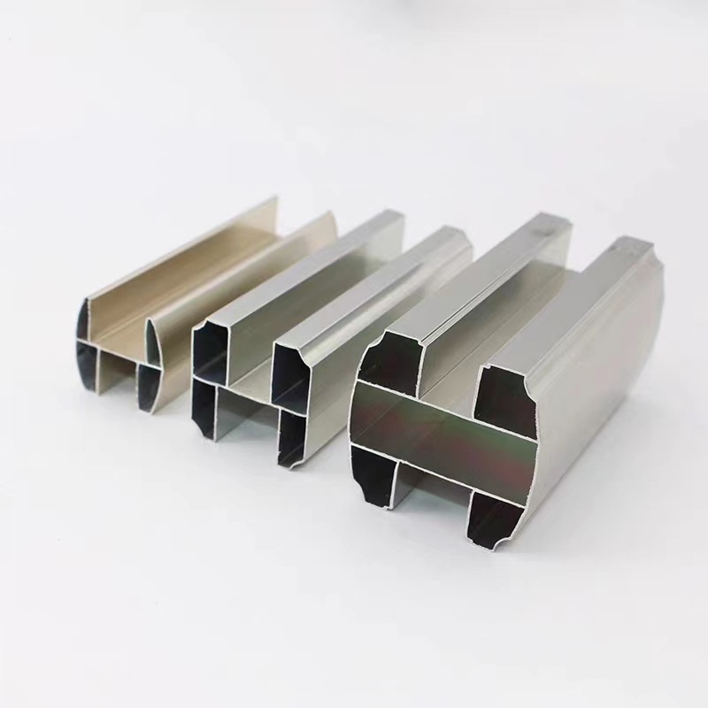 Set hardvera za pregrade javne WC – nehrđajući čelik, plastika, najlon; šarke, brava s indikatorom, ručica