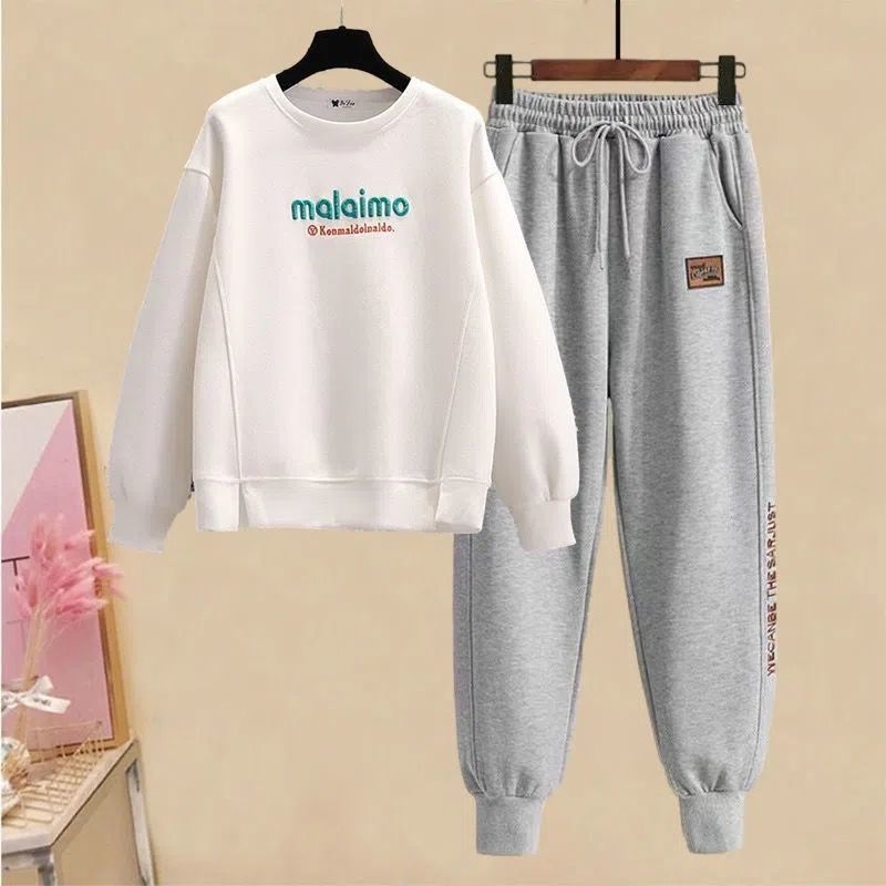 Női két darabos sportos casual szett hímzéssel, hosszú ujjú top hercegnő-stílusú ujjaival és jogger nadrággal; ősz 2025; anyag: Sweatshirt cloth; PVC összetétel.
