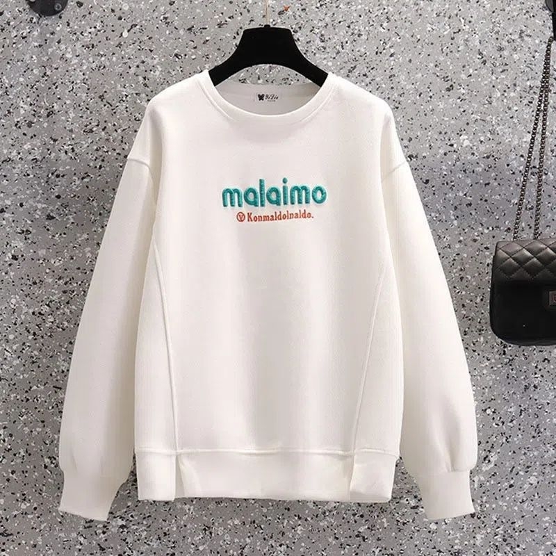 Női két darabos sportos casual szett hímzéssel, hosszú ujjú top hercegnő-stílusú ujjaival és jogger nadrággal; ősz 2025; anyag: Sweatshirt cloth; PVC összetétel.