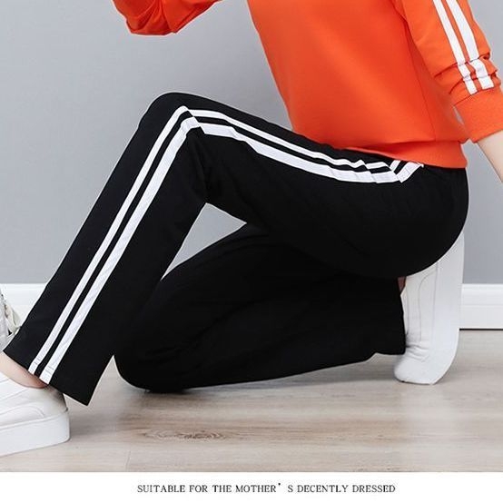 Női mindennapi nadrágkosztüm hosszú ujjúval — viszkóz szálas anyag, 90–95% poliészter; 3/4 hosszú nadrág; 2025 tavaszi megjelenés