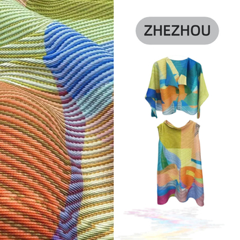 Pleat World Geometriai mintás két részes szoknyás kosztüm, midi hosszú szoknya, poliészter anyag, 95% feletti poliészter-tartalom, elegáns irodai stílus