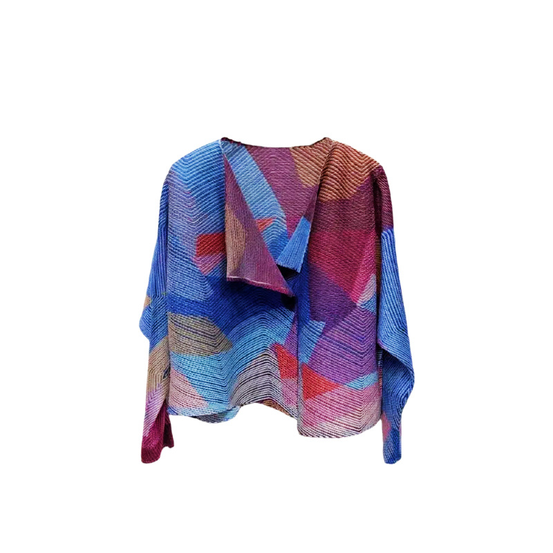 Pleat World Geometriai mintás két részes szoknyás kosztüm, midi hosszú szoknya, poliészter anyag, 95% feletti poliészter-tartalom, elegáns irodai stílus