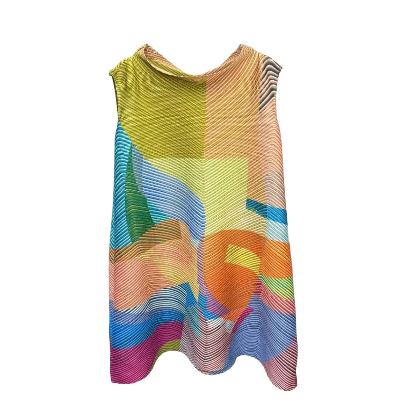 Pleat World Geometriai mintás két részes szoknyás kosztüm, midi hosszú szoknya, poliészter anyag, 95% feletti poliészter-tartalom, elegáns irodai stílus