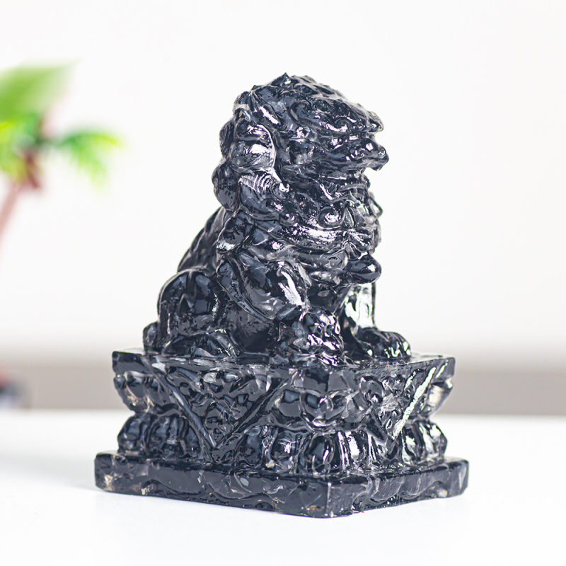 Enyeoh Лъв скулптура от смола с естествен кристал, модерен минималистичен стил, смолни занаяти