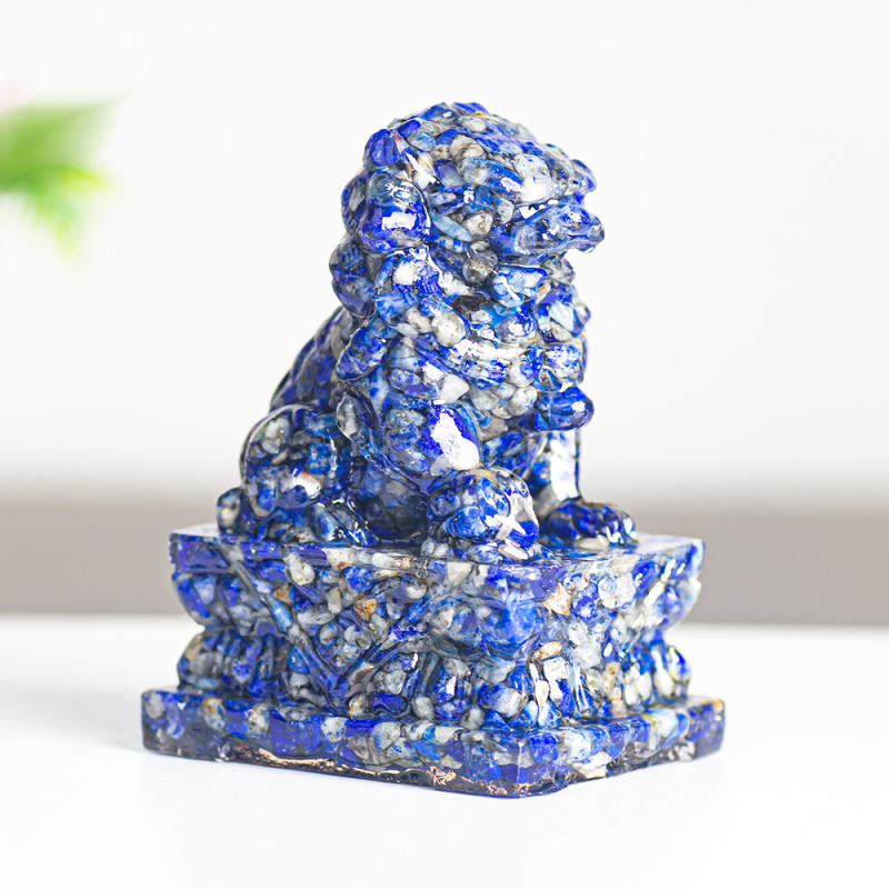 Enyeoh Лъв скулптура от смола с естествен кристал, модерен минималистичен стил, смолни занаяти