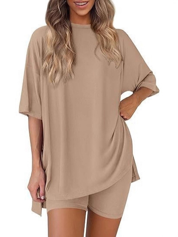 Női hálóing szett - T-shirt felső, háromnegyedes nadrág, Milk Silk anyag, Poliészter-elasztán keverék, egyszínű