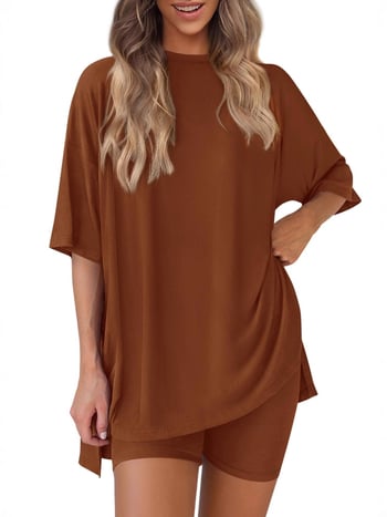 Női hálóing szett - T-shirt felső, háromnegyedes nadrág, Milk Silk anyag, Poliészter-elasztán keverék, egyszínű