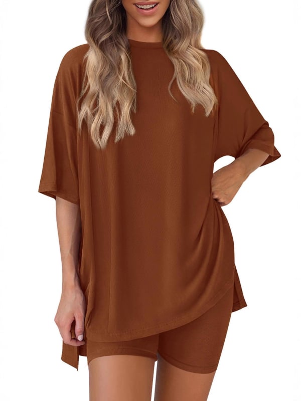 Női hálóing szett - T-shirt felső, háromnegyedes nadrág, Milk Silk anyag, Poliészter-elasztán keverék, egyszínű