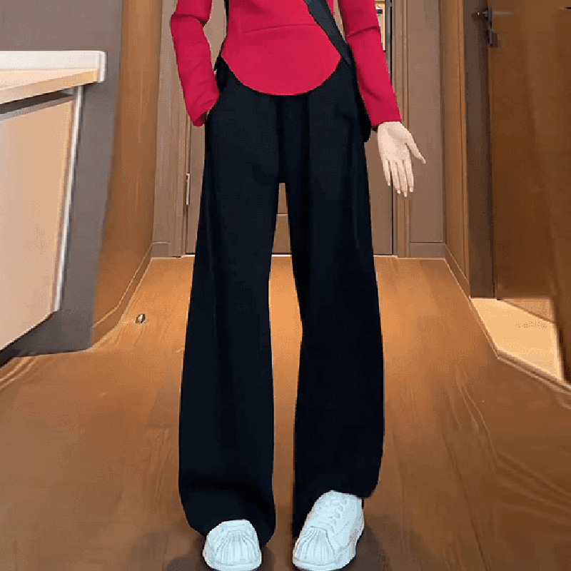 Női téli kétszemélyes sportos szett – pulóver félcipzárral és széles szárú nadrággal, patchwork dizájn, poliészter/elasztán alapanyag, 2024 tél