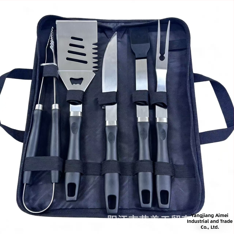 Prenosný set na grilovanie z 410 nerezovej ocele s rukoväťou v tvare tekvice, v taške z Oxford materiálu — obsahuje nôž, klip, kefku, vidlicu, špíz a špachtľu