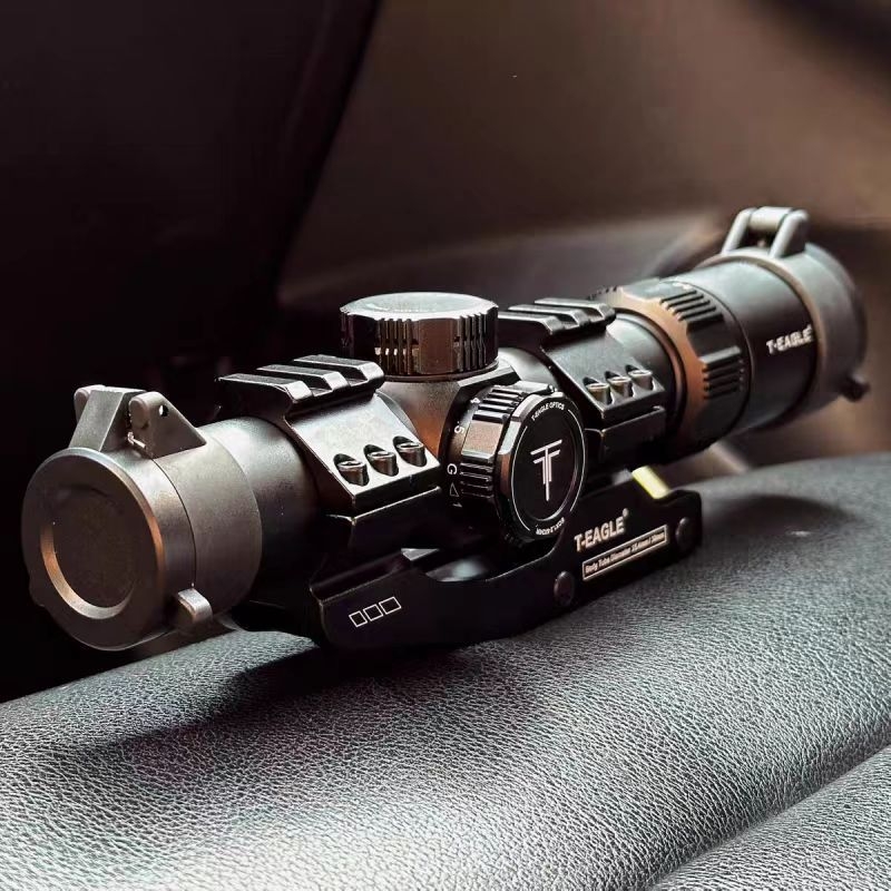 Бинокли модел 985, 1x увеличение, 5 мм изходна зеница, разстояние на зеницата 1