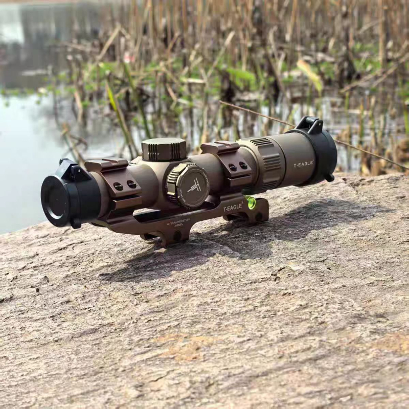 Бинокли модел 985, 1x увеличение, 5 мм изходна зеница, разстояние на зеницата 1