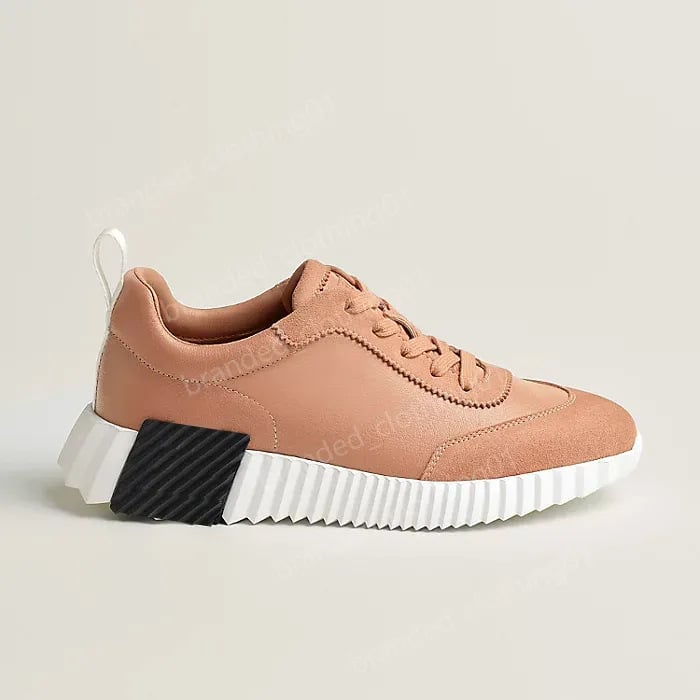 Férfi bőr sportos-casual cipő, fűzővel, bőr felsőrész, csúszásmentes, antibakteriális, könnyű.