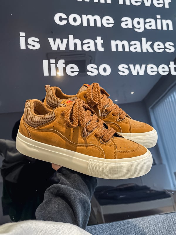 Uniszex sportcipő, könnyű, injekciós öntött talp, hálós bélés, tavasz