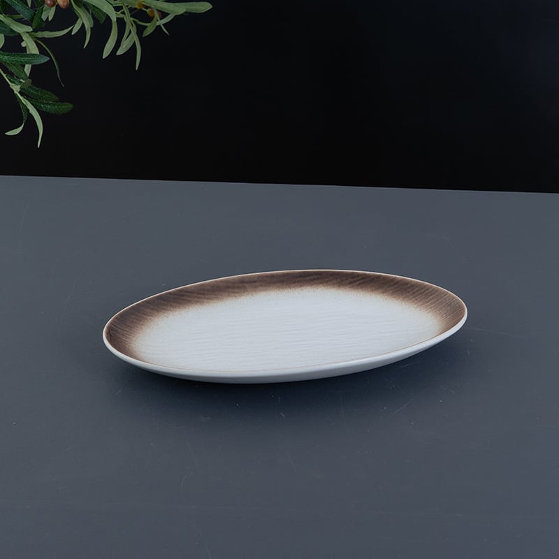 Farfurie de porțelan pentru mâncare occidentală, formă neregulată, suprafață glazurată, culoare solidă, compatibil cu microunde