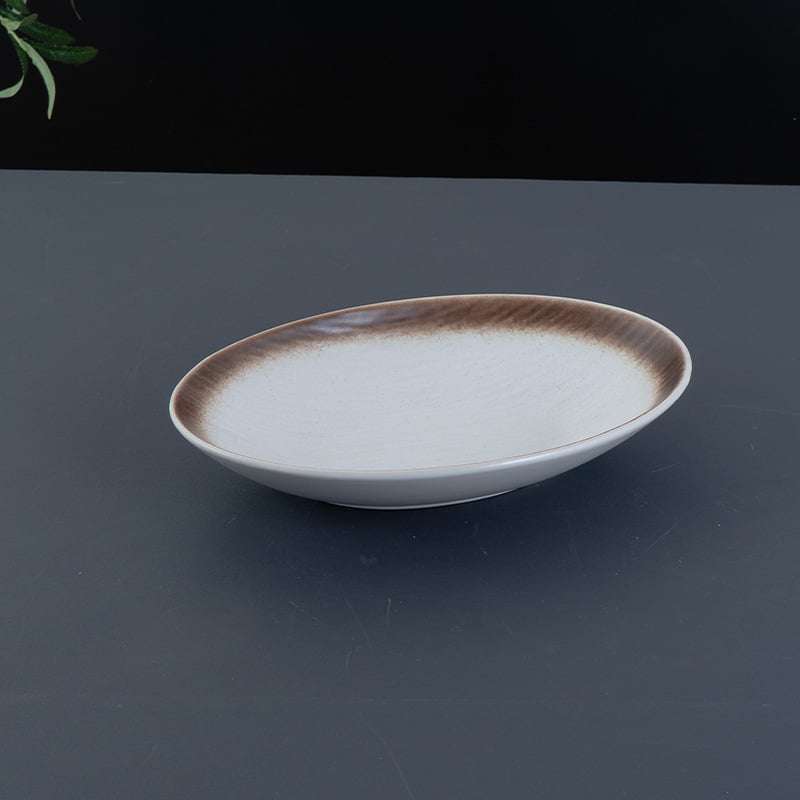 Farfurie de porțelan pentru mâncare occidentală, formă neregulată, suprafață glazurată, culoare solidă, compatibil cu microunde
