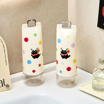 Putni držač za četkicu s čašom — plastični, skladištenje paste, mogućnost otiska logotipa, brend Selection