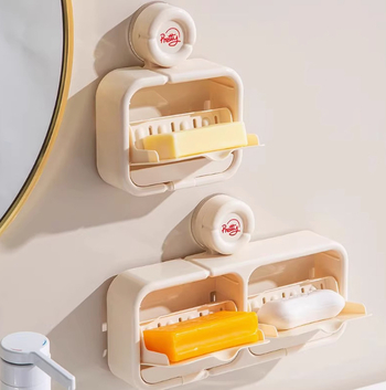 ABS anyagú szappantartó vákuumos csatlakozással és felnyitható fedéllel, falra szerelhető csepegőtálcával, modell JH-9879