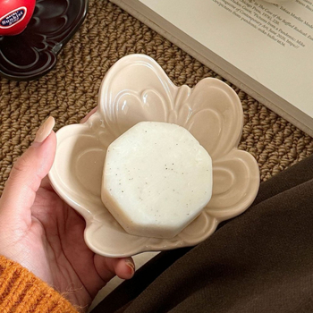 Kerámia szappantartó virág alakú, lefolyó funkcióval