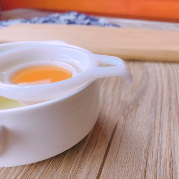 Tojássárgája és fehérje szeparátor — műanyag, nem elektromos, modern minimalist stílus