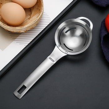 Разделител за яйчен белтък от 304 неръждаема стомана с интегриран удебелен филтър за яйчна течност, за разделяне на жълтъка и кухненско печене