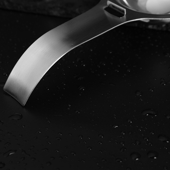 Tojássárgája és fehérje szeparáló – rozsdamentes acélból, hosszú nyél, kézi működtetés