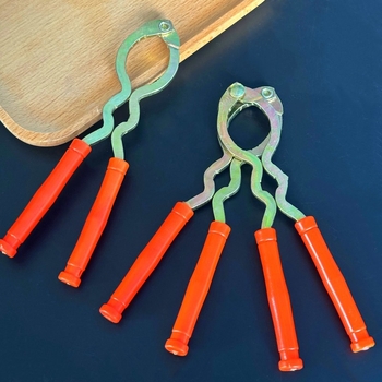 Metalni kliješta za orahe – višenamjenski alat za otvaranje orašastih plodova i ljuštenje ljuske (Podrijetlo: Yiwu; Lansiranje: jesen 2016; Materijal: Drugo; Uvoz: Ne)