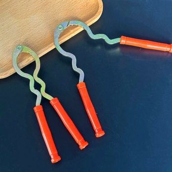 Metalni kliješta za orahe – višenamjenski alat za otvaranje orašastih plodova i ljuštenje ljuske (Podrijetlo: Yiwu; Lansiranje: jesen 2016; Materijal: Drugo; Uvoz: Ne)