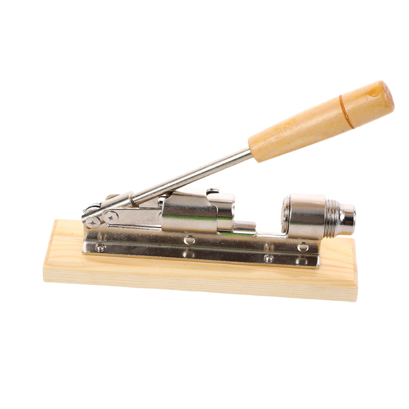 Орехорезни клещи – чугунени, многофункционални за чупене на орехови черупки, за дома