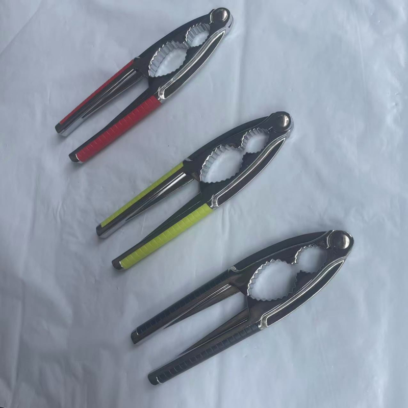 Клещи за орехи от цинкова сплав – инструмент за чупене на ядки, подходящ за лешници и кедрови ядки, с опция за печат на лого