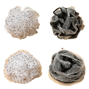 Fürdőgolyó pöttyös dizájnnal, anyag: polietilén és poliészter, 300 darab a dobozban, testreszabható