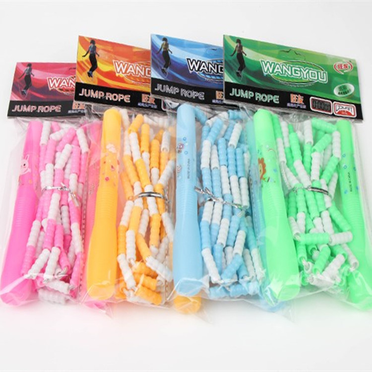 Plastično užad za preskakanje za natjecanje i školsku upotrebu; kategorija: užad za preskakanje; materijal: plastika