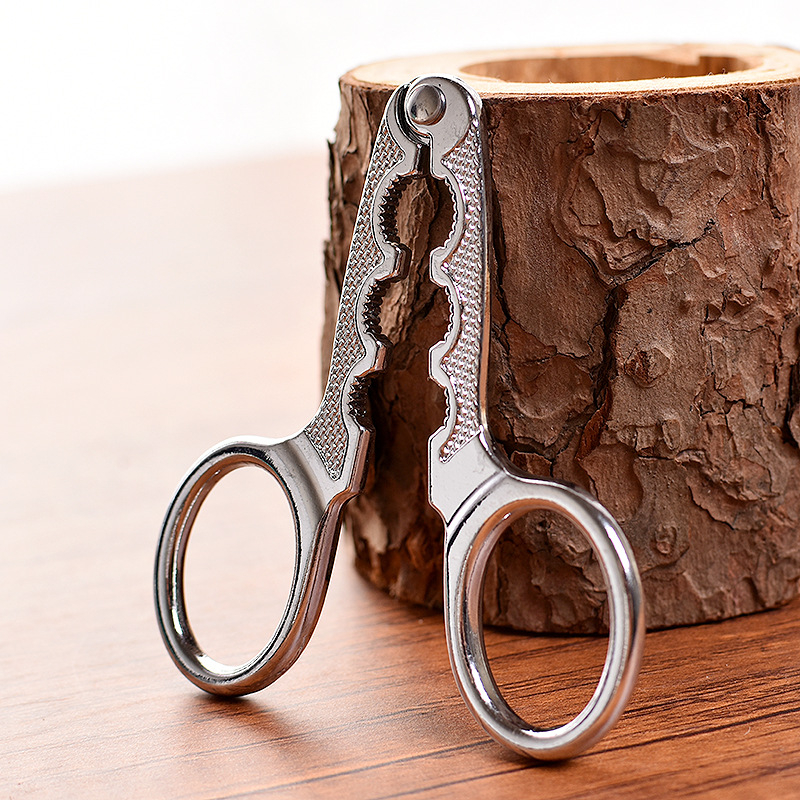 Soumei/Show Charm клещи за обелване на семена и чупене на ядки, пластмасов корпус, модерен минималистичен стил, печатано лого, пуснат през 2018