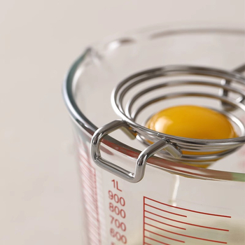 Tojásfehérje szeparáló – fémből készült kézi szűrő a tojásfehérje és a sárgája szétválasztásához, modell B9902-HWQ (fém, kézi, nem elektromos)